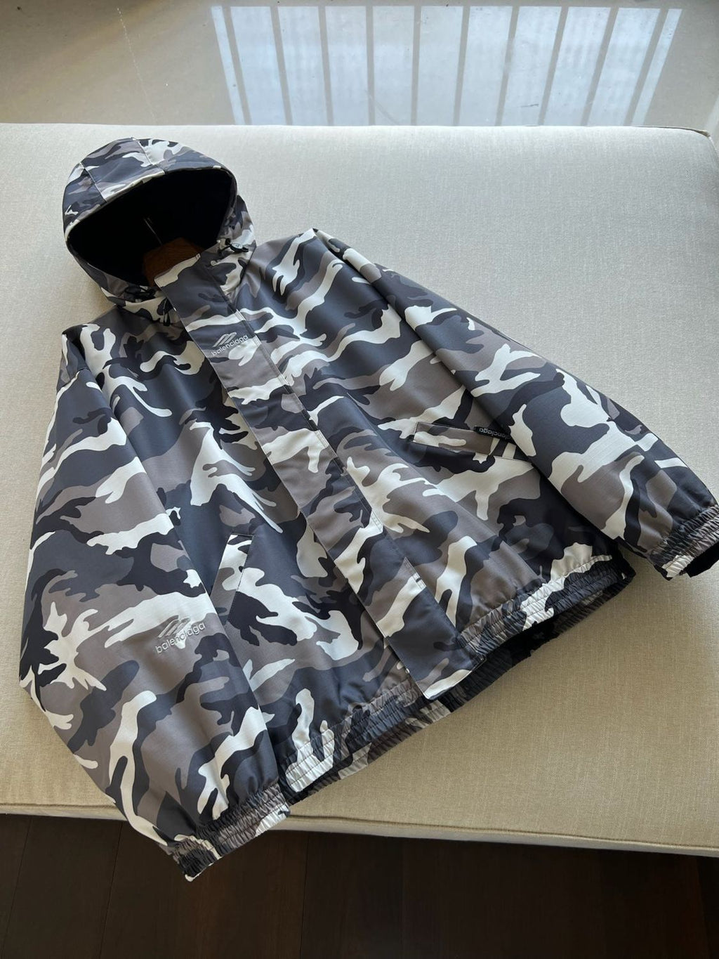 Balenciaga Men's Autumn and Winter Gray Camouflage Hooded Zipper Long Sleeve Nylon Parker Jacket Straight Ski Pants Suit Set #74772