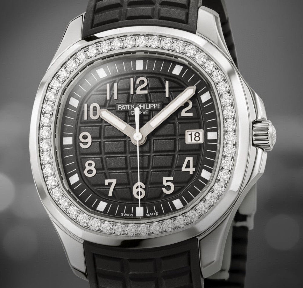 Patek Philippe Aquanaut Women's Quartz Movement Date Black Dial Stainless Steel Case Watch #97992