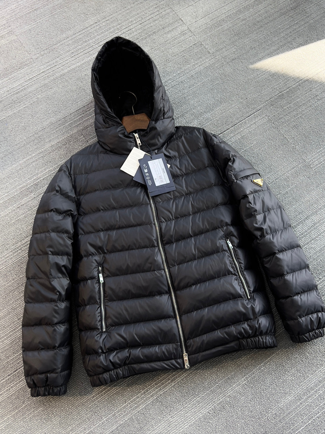 Prada Piumino Nylon Down Jacket Nero #336637