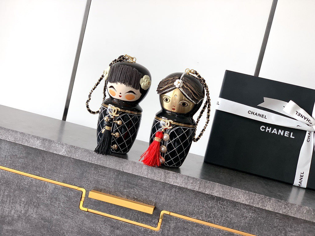 Chanel Limited Edition Bag Collection Artwork Chinese Doll Mumbai Doll Fashionable Exquisite Cylindrical Bags #195308