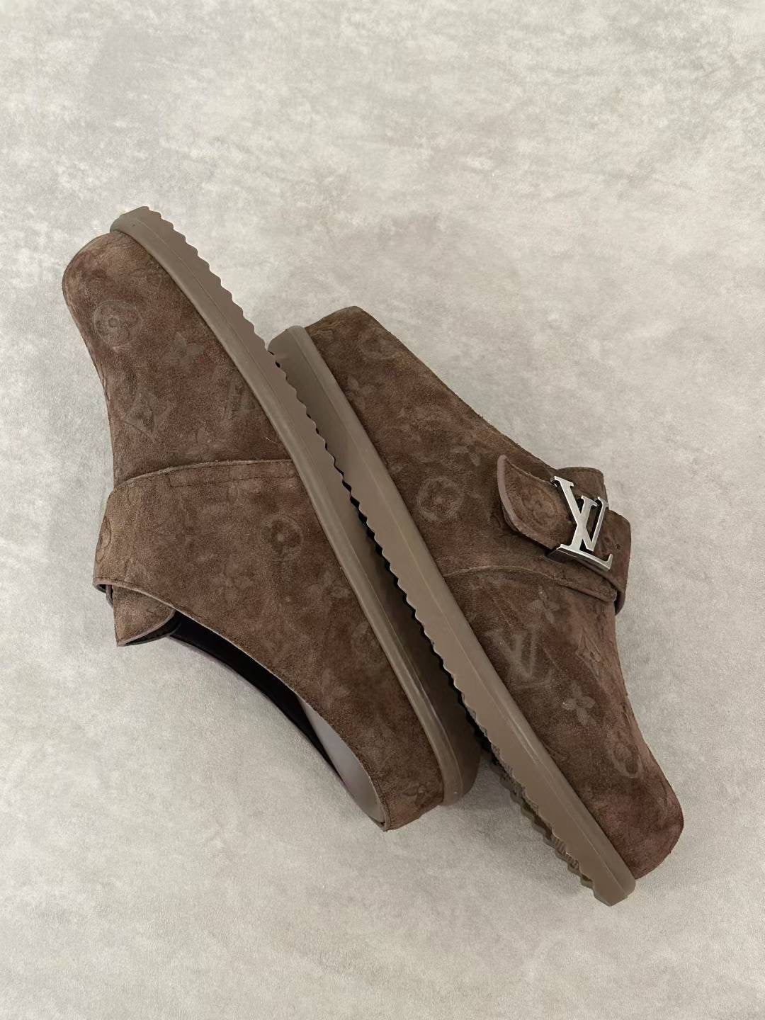 LOUIS VUITTON LV Easy Mule #386980