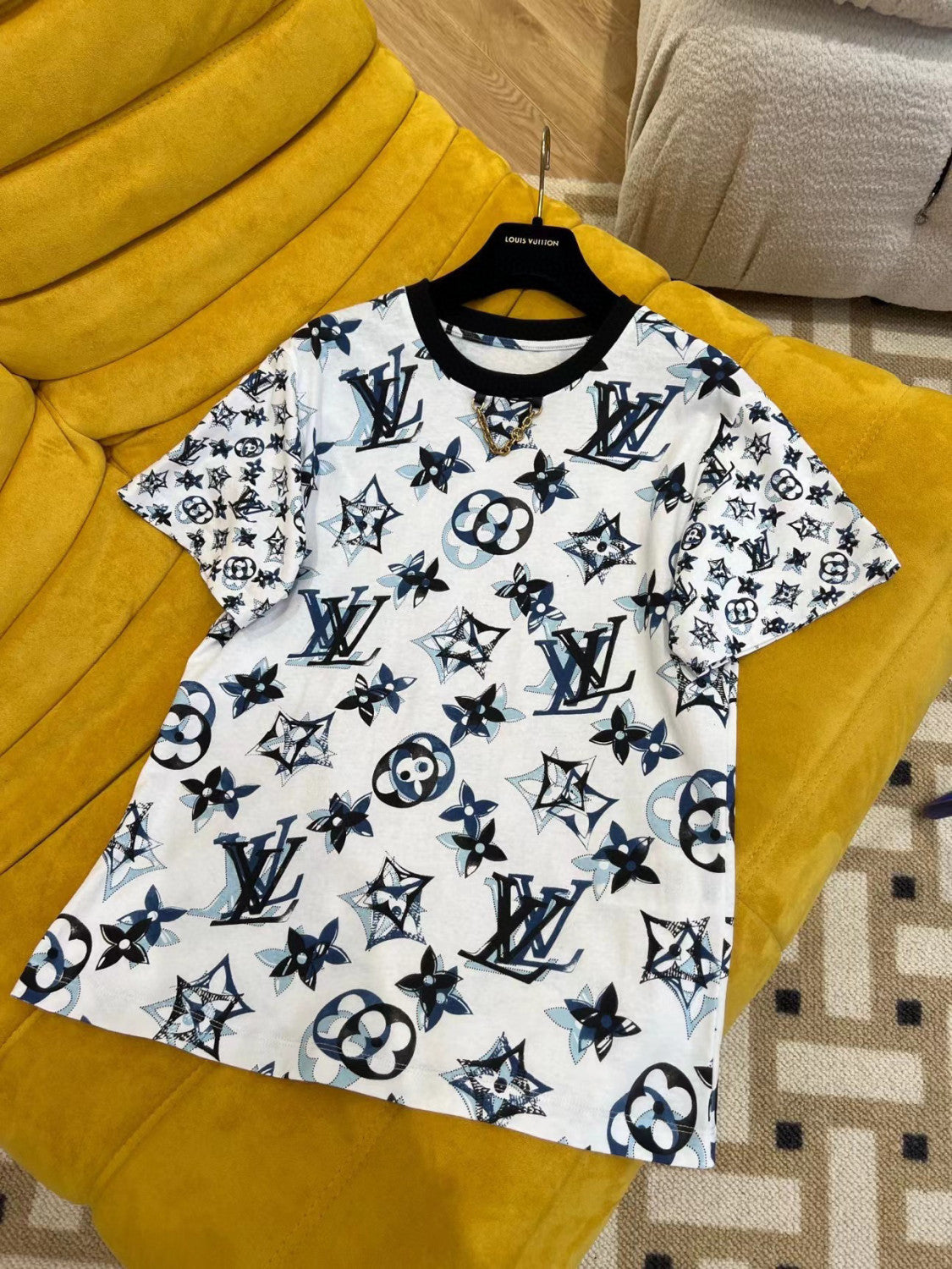 Louis Vuitton 3D Mahina Monogram T-Shirt #96749