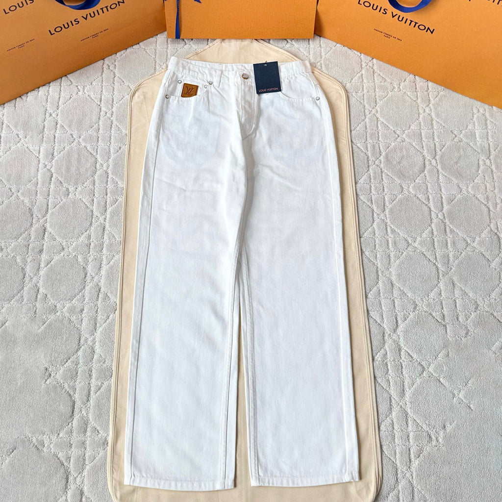 Louis Vuitton Men's Spring/Fall Fashion Classic Solid Color Back Pocket Embroidered White Denim Pants #79553
