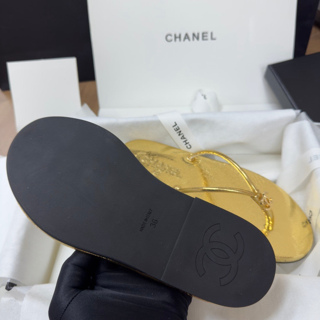 Chanel Mules Crackled Laminated Calfskin Gold #379231