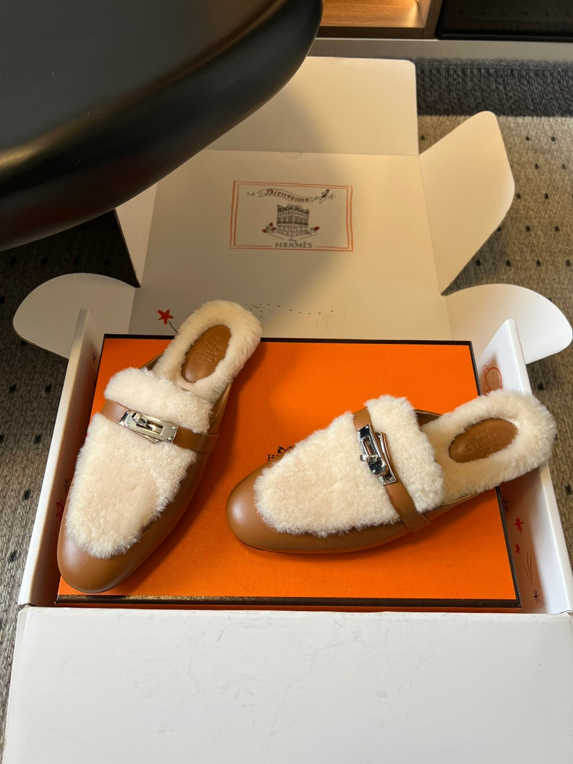 Hermes Women's Winter Head-Covering Half-Support Shoes Casual Solid Color Oz Flat Mule Slippers #81518