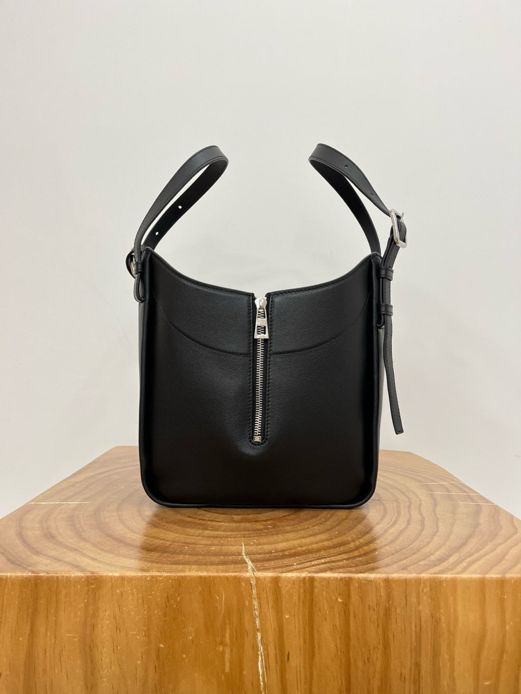 Loewe Hammock Flip Bag in Classic Calfskin #336658
