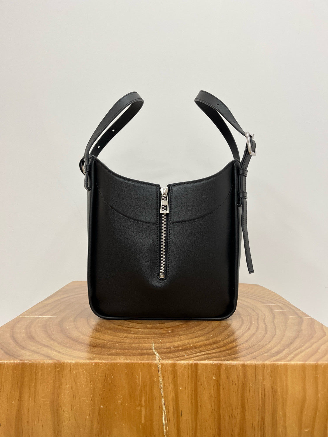 Loewe Hammock Flip Bag in Classic Calfskin #336658