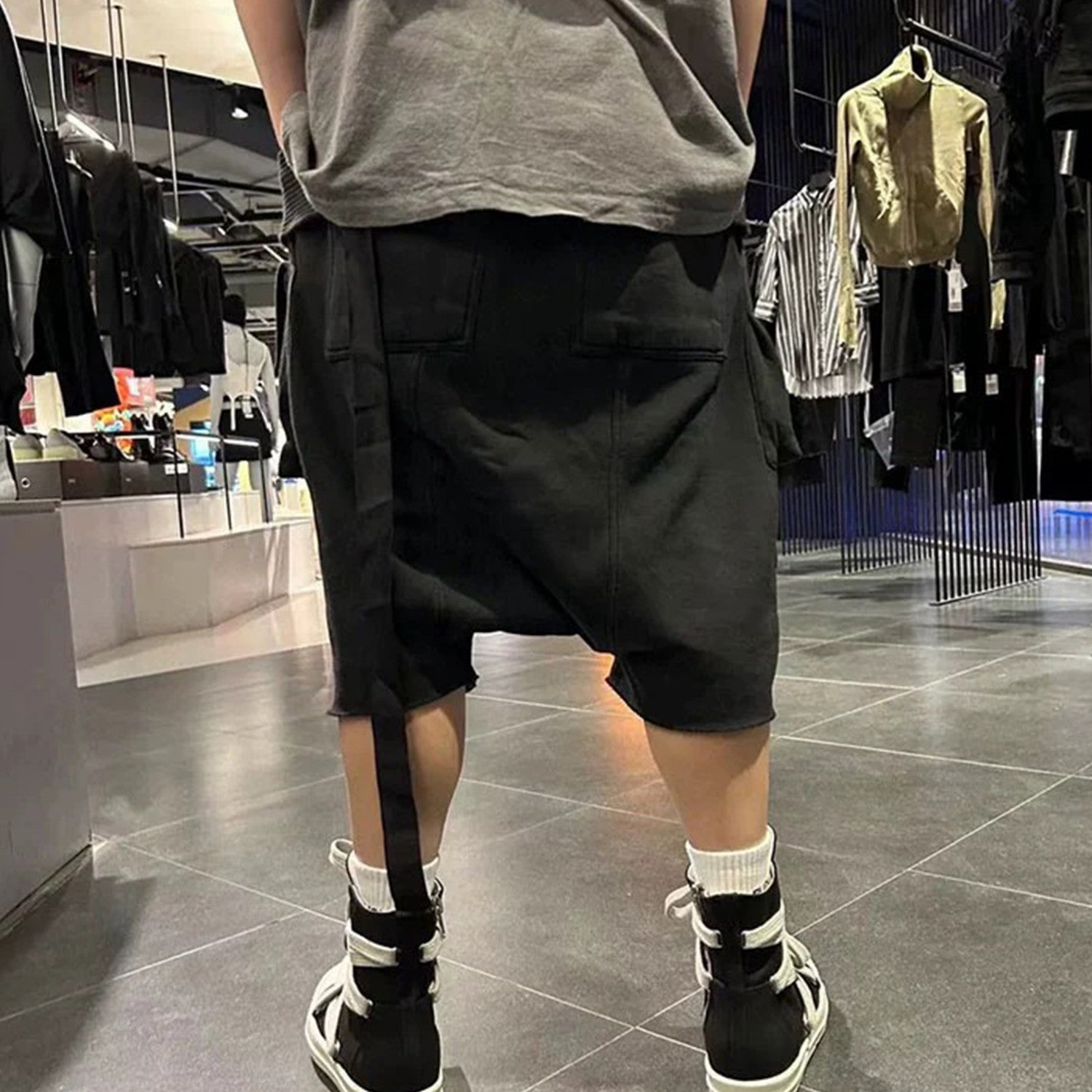 Rick Owens X Dekshdw Men's Spring/summer Vintage High Street Broken Black Distressed Denim Shorts With Drawstring Pants Ngvp #8539