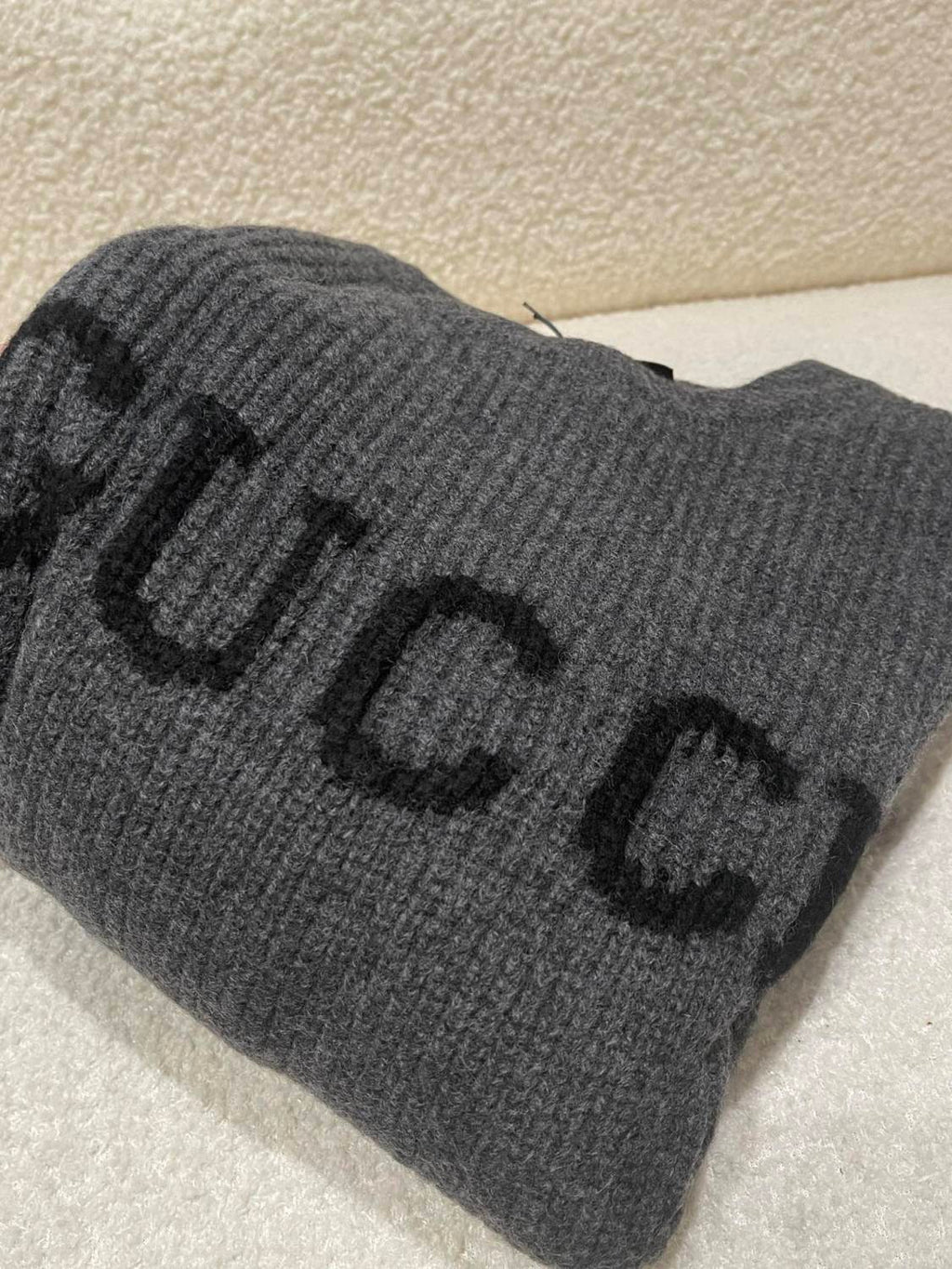 Gucci Wool Cashmere Rib Knit Sweater in Dark Grey and Black #332663