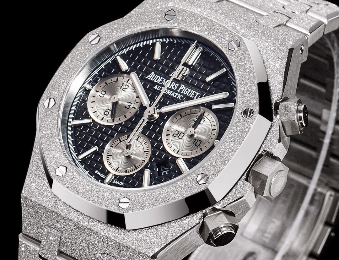 Audemars Piguet Men's Steel Strap Mechanical Watch #96637
