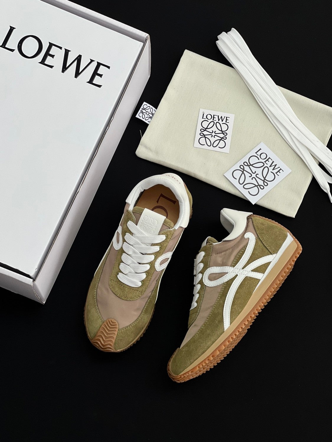 LOEWE Flow Runner 2.0 in Nylon and Suede #385055