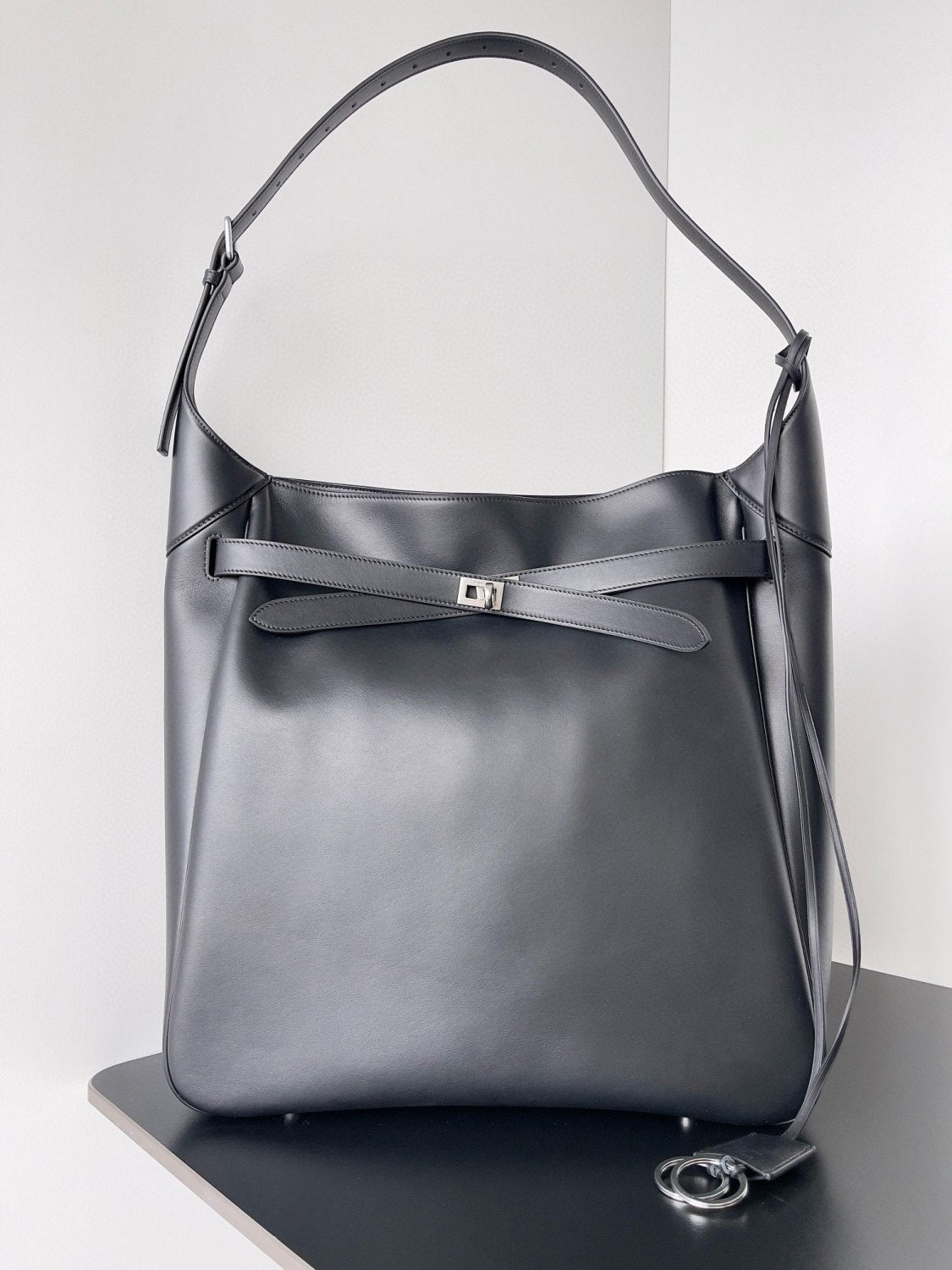 Balenciaga Women's Bel Air Collection Large Hobo Handbags Leather Solid Color Bags Bag 8057582ABAV1000 Ngvp #9931