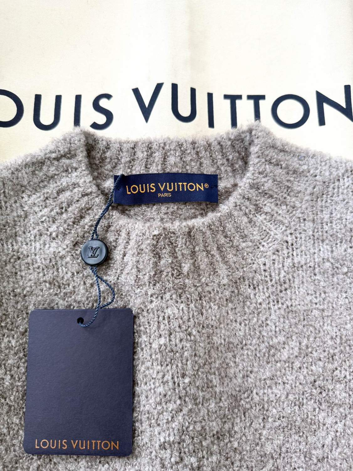 Louis Vuitton Men's Spring and Autumn Solid Color Letter Printed Crew Neck Wool Knit Long Sleeve Sweater #74694