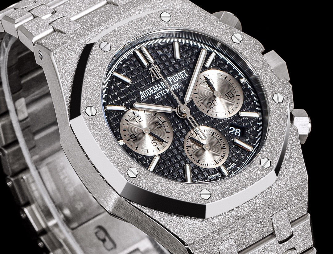Audemars Piguet Men's Steel Strap Mechanical Watch #96637