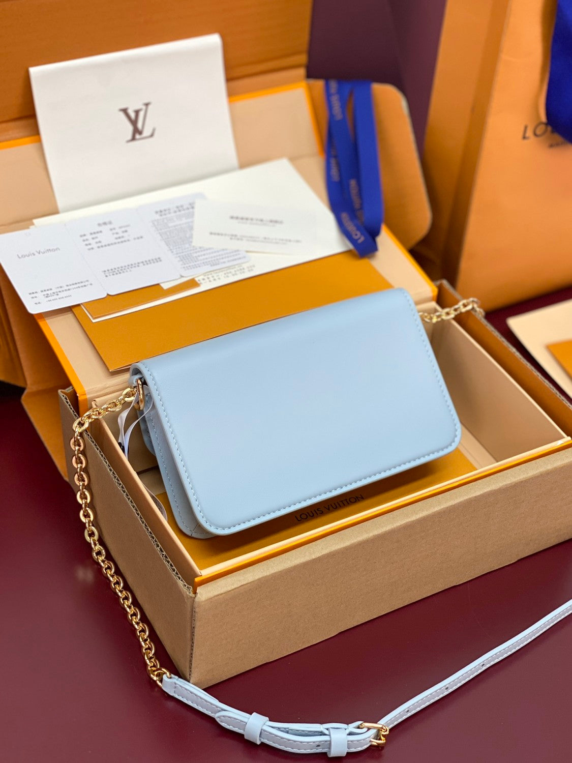 Louis Vuitton WALLET ON CHAIN LV BLOOM Women's Solid Color Metal Chain Shoulder Strap Cowhide Leather Handbag Single Shoulder Crossbody Bag Bags #77333
