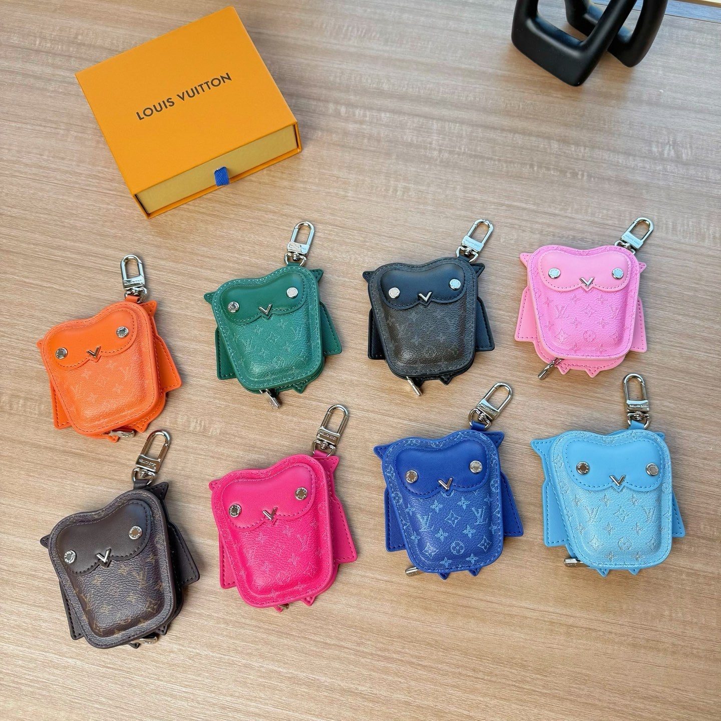 Louis Vuitton Lv Owl Headphones Bag Keychain Pendant Fashionable Exquisite Bag Pendant Monogram Mini Bag Accessory M03442 #195328