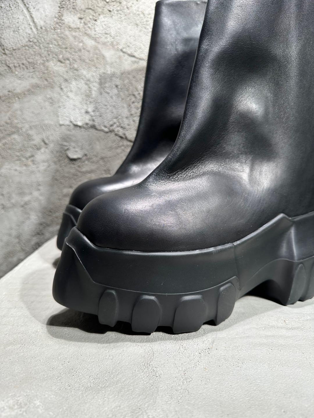 Rick Owens Men's And Women's Solid Color Thick Soled Round Toe Cowhide High Top Boots Shoes #77262