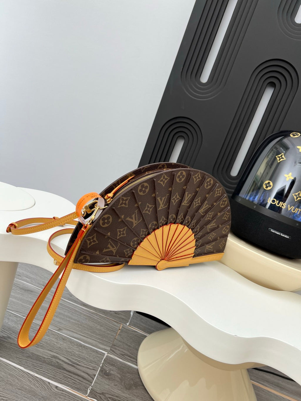 Louis Vuitton Lv Fan Handbag Monogram Canvas Men's Women's Summer Trendy Temperament Clutch  Bag Bags M14804 #81149