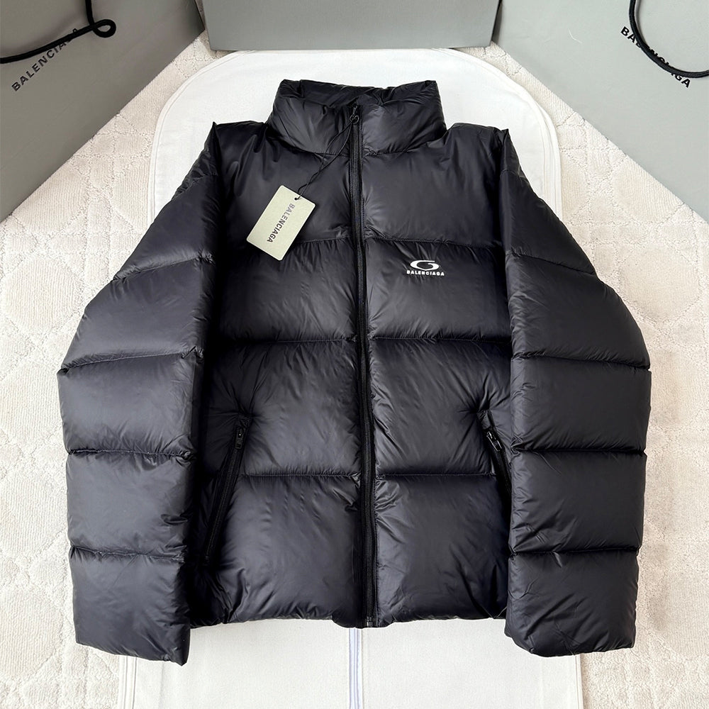 Balenciaga Standard Puffer in Black #334416
