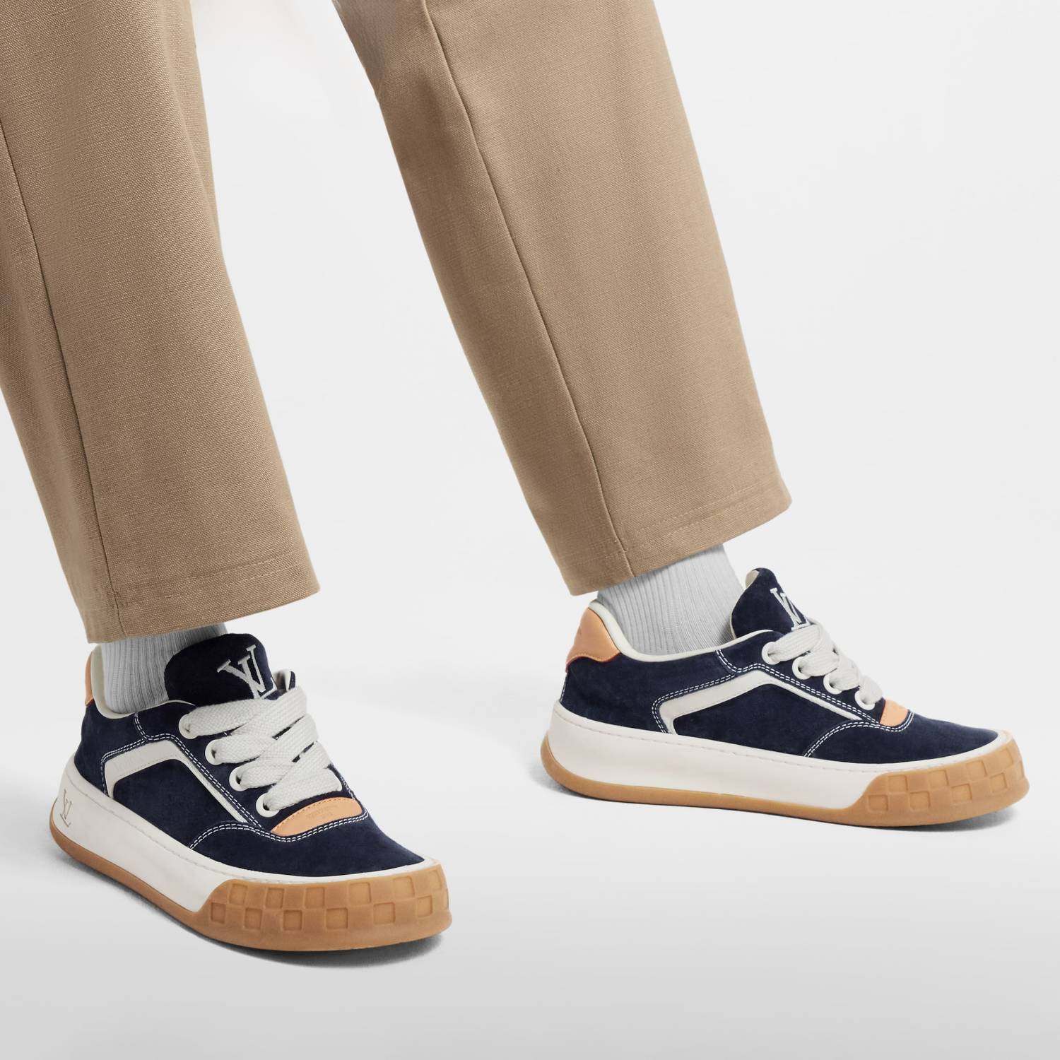 LOUIS VUITTON LV Tilted Sneaker Shoes #388719