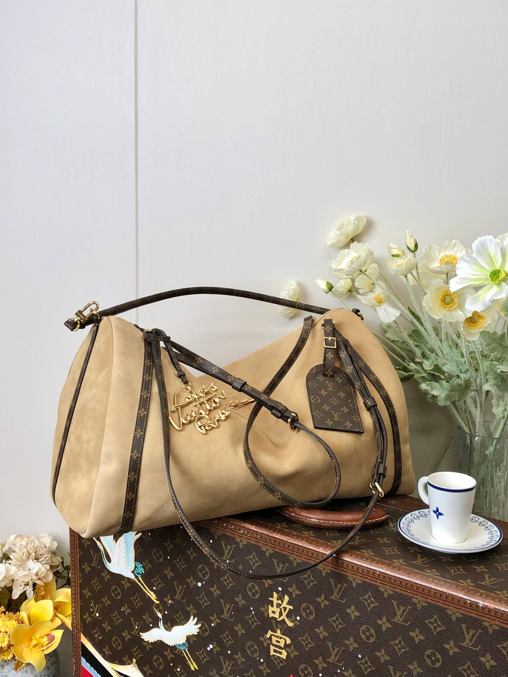 LOUIS VUITTON Express Travel Bags #384057