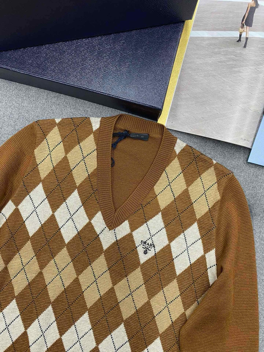 Prada Men's Spring And Fall Brown Diamond Applique V-neck Knitted Wool Casual Long Sleeved Sweater #73612