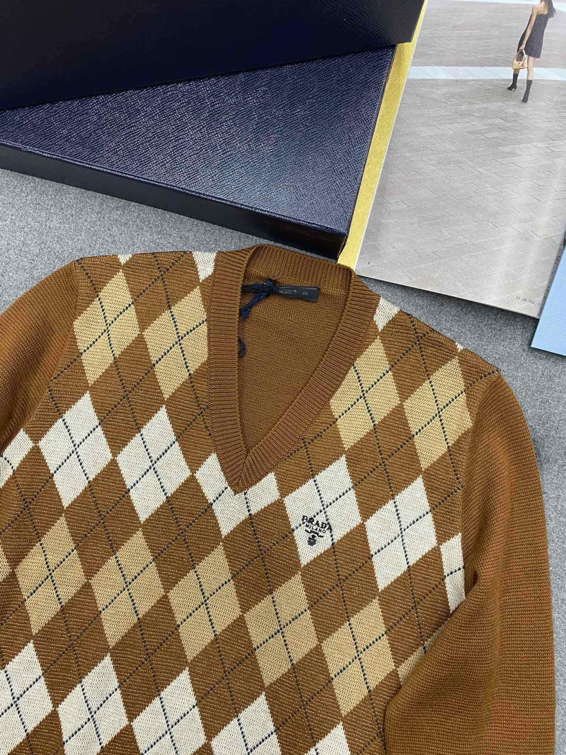 Prada Men's Spring And Fall Brown Diamond Applique V-neck Knitted Wool Casual Long Sleeved Sweater #73612