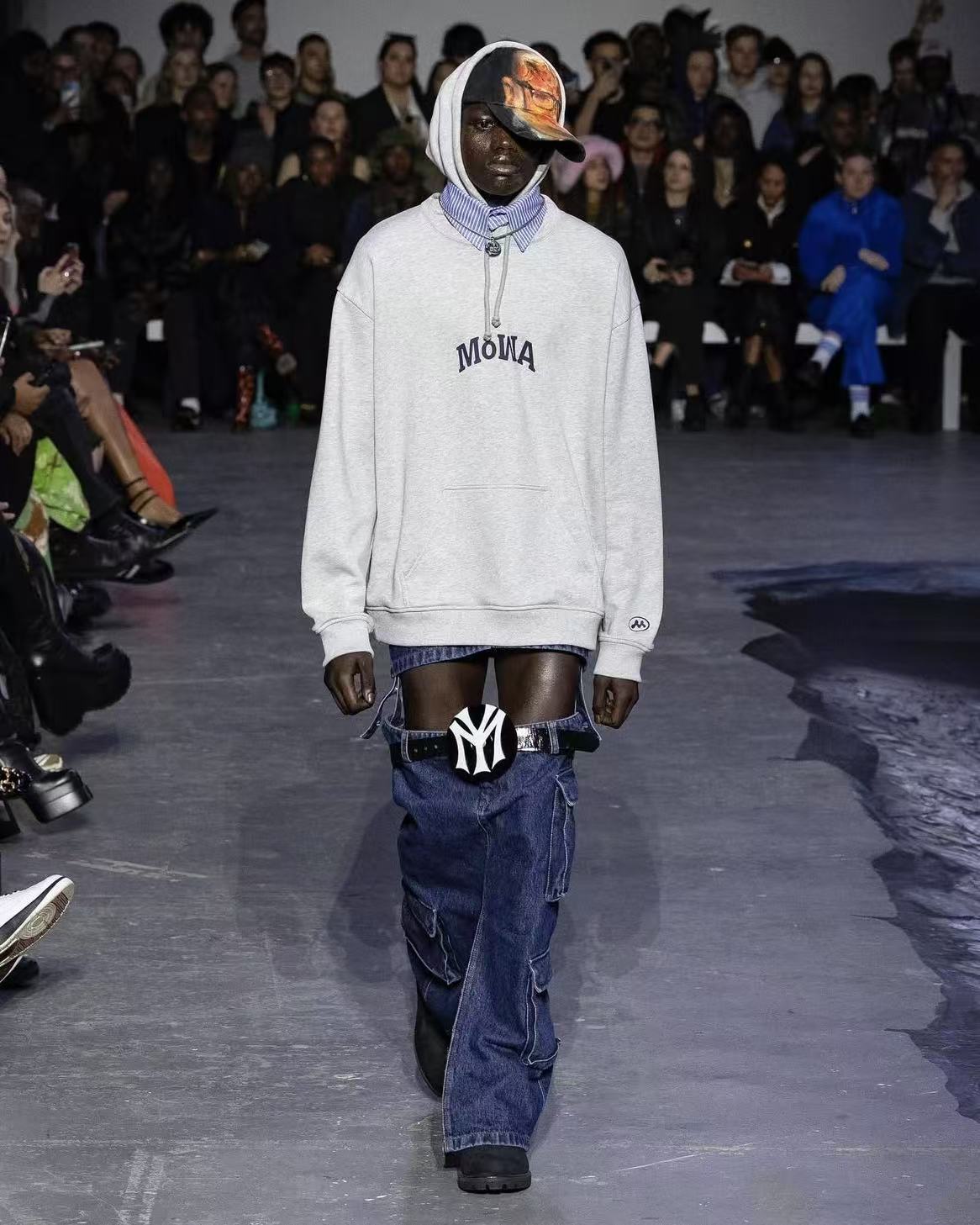 Mowalola Sweat Suit Sport Gray Suit Loose Cotton Men's And Women's Spring And Fall Casual Simple Embroidery Letters Hooded Sweatshirt Sweatpants Ngvp #1746