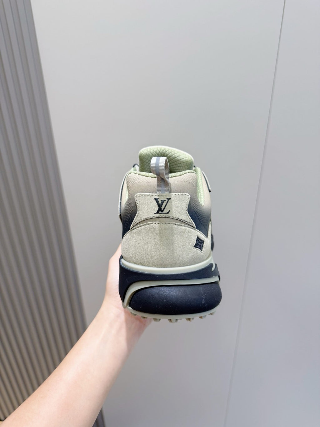 LOUIS VUITTON LV Runner Tatic Sneaker Shoes #376377