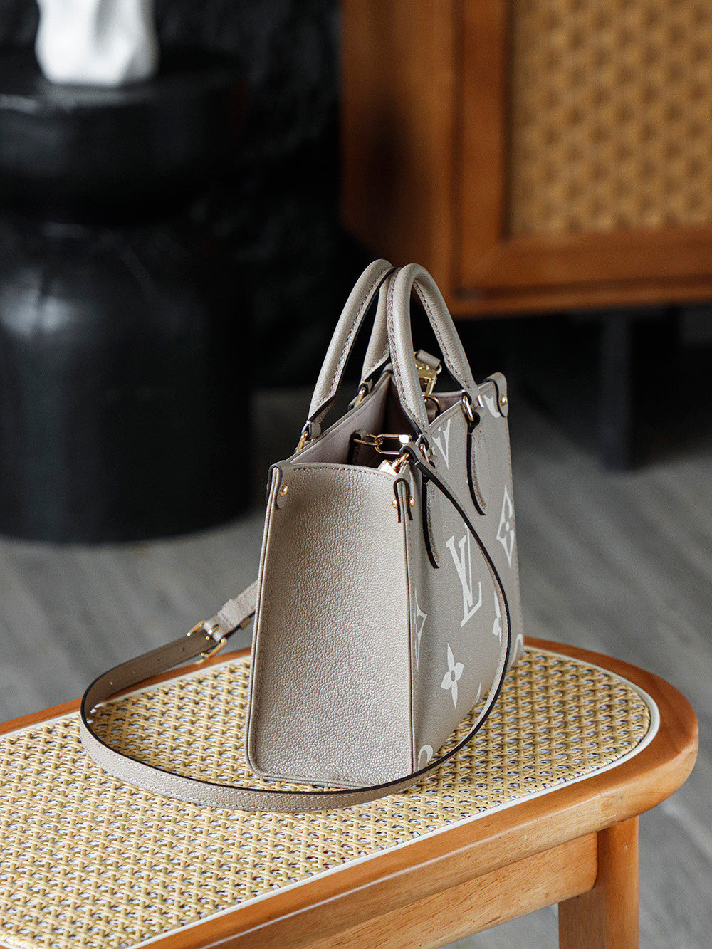 Louis Vuitton OnTheGo PM Bicolor Monogram Empreinte Leather Women's Handbags #333041