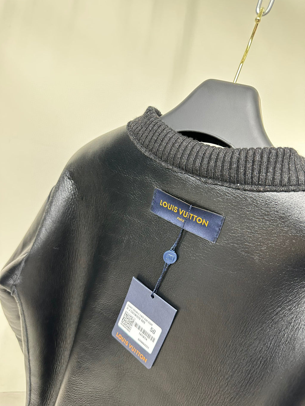 Louis Vuitton Wear a Long Sleeved Pullover On Both Sides Jacket #21796