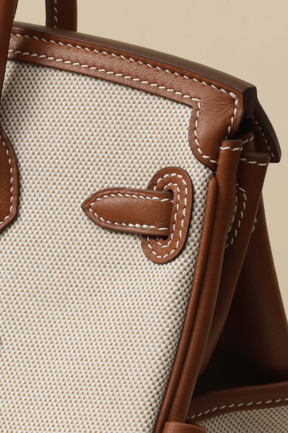 Hermes BK Women's Colorblocked Cowhide Handbag Metal Clasp Kelly Bag Bags Handbag Accessories Handcrafted Leather Bag From The Original Factory's Premium Custom Collection #76155
