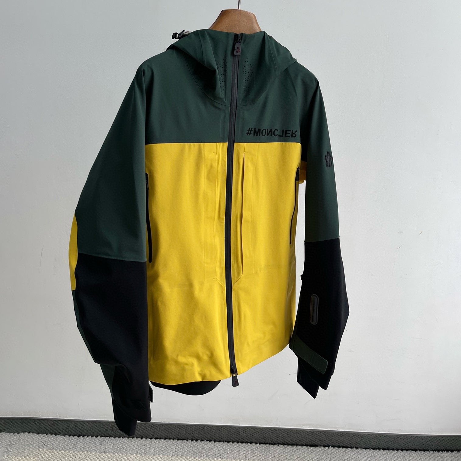 Moncler Men's Autumn and Winter Colorblocking Hooded Casual Zipper Long Sleeve Ski Jacket #73952