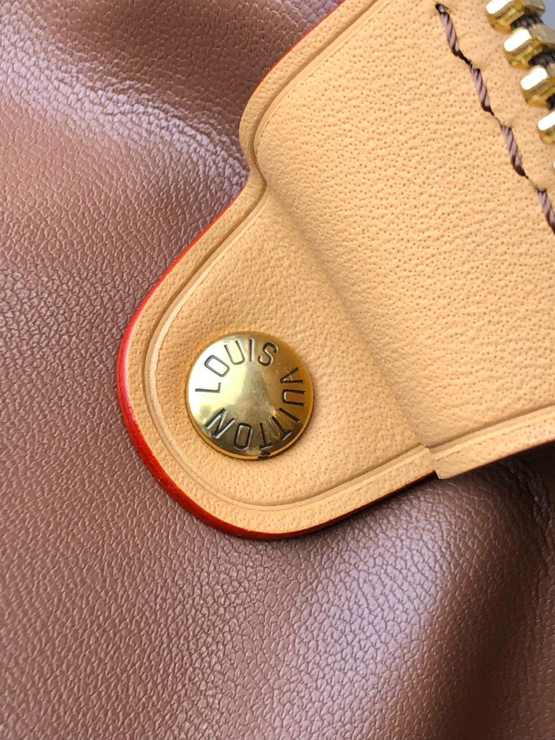 Louis Vuitton Women's Fashion Classic Caramel Coffee Brown Logo Zipper Closure Leather Shoulder Bag Handbags In Small Medium And Large Sizes Crossbody Bag Bags #78659