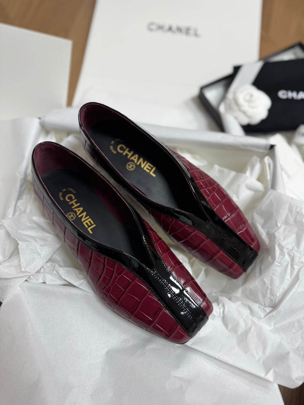 Chanel Ballet Flats Crocodile Embossed Calfskin Patent Calfskin Black #379481