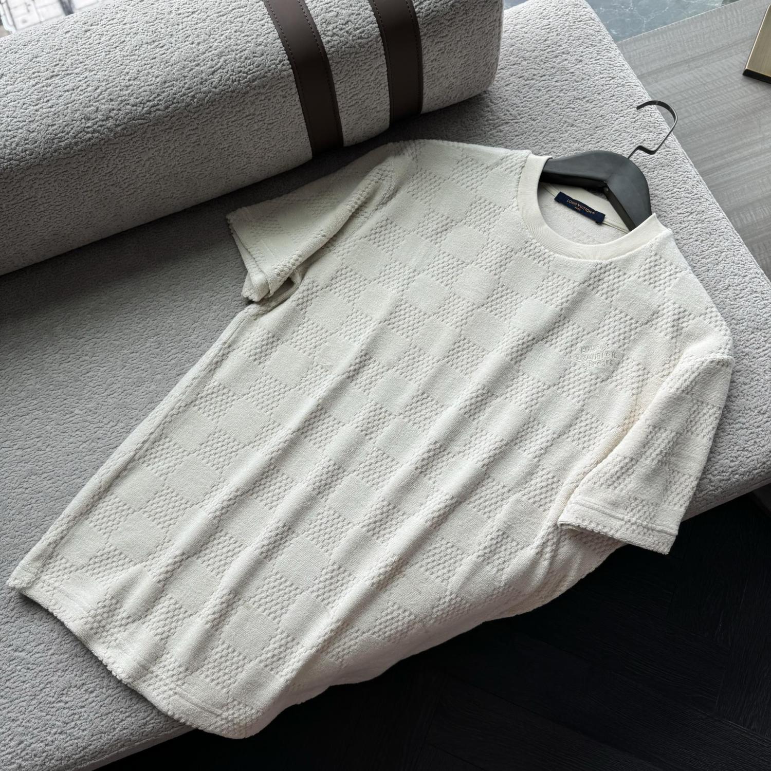 Louis Vuitton Men's Summer Solid Color Checkered Print Terry Fabric Crew Neck Short Sleeve T-Shirt #77881