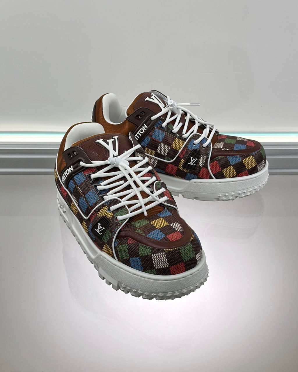 Louis Vuitton LV Trainer Maxi Men's Solid Color Leather Lace Up Low Top Board Shoes #76332