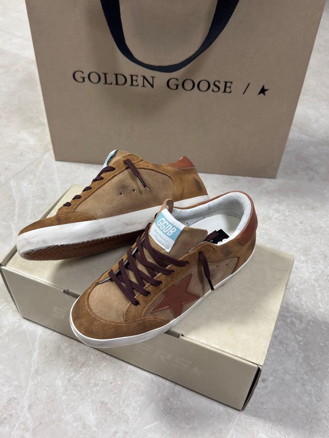 Golden Goose Ball Star in Gray Suede With Leather Star and Nappa Leather #382031
