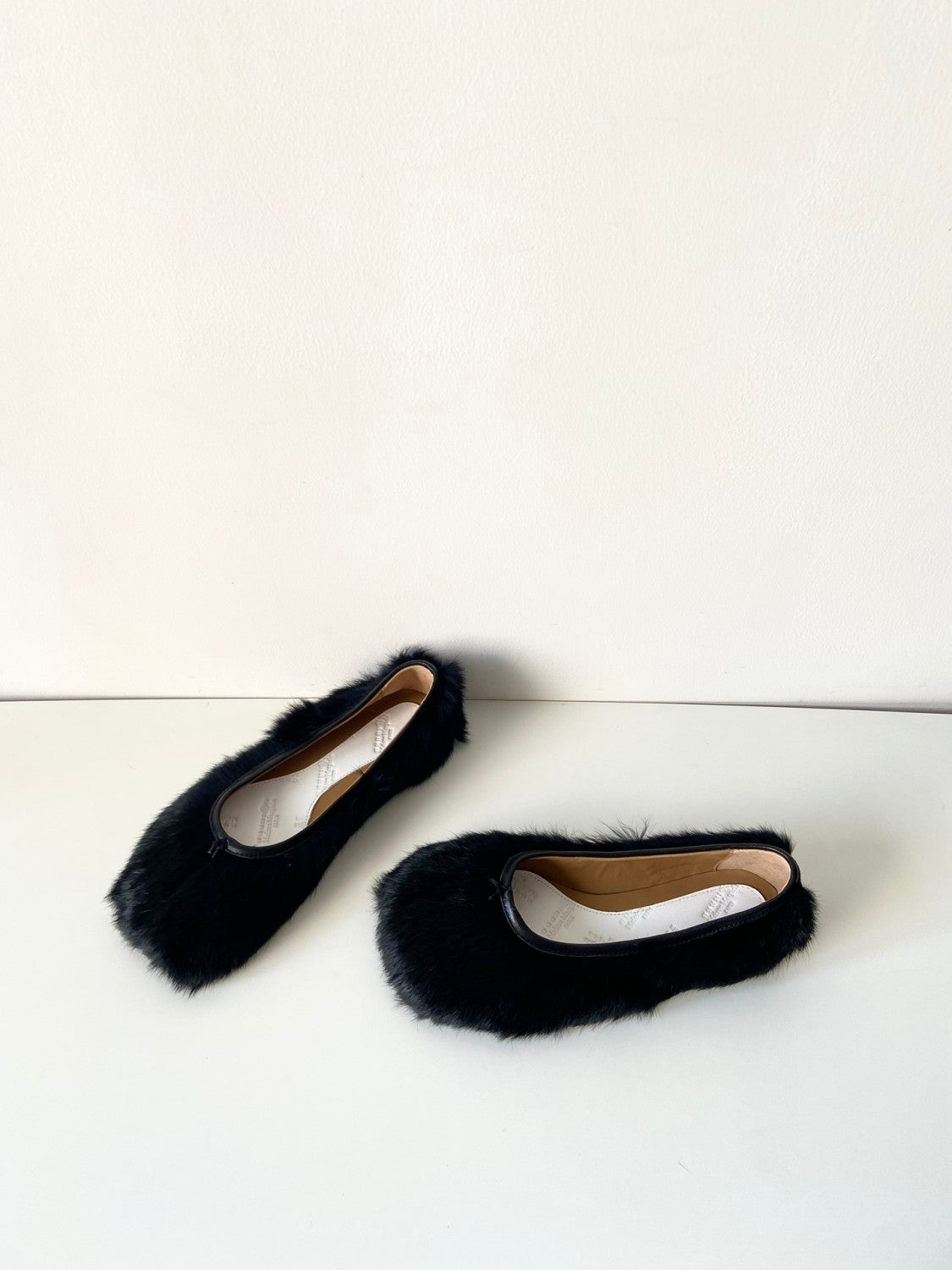 Maison Margiela Spring And Autumn Plush Split Toe Shoes Fashion Casual Comfortable Flat Shoes Solid Colour Temperament Women's Shoes #81148
