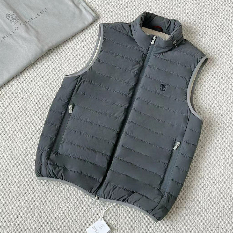 Brunello Cucinelli Men's Logo Embroidered High Neck Zipper Solid Color Fitted Straight Sleeveless Down Vest Ngvp #9665