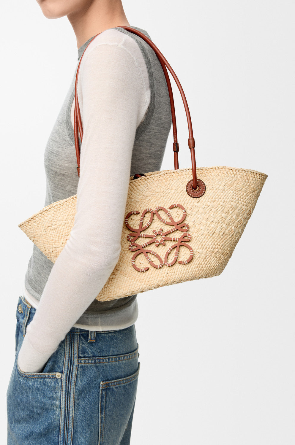Loewe Small Anagram Basket Bag in Iraca Palm Calfskin Beige Summer Vacation Fashion Elegant Logo Oversized Tote Bag Classic Clutch Bags #82694A