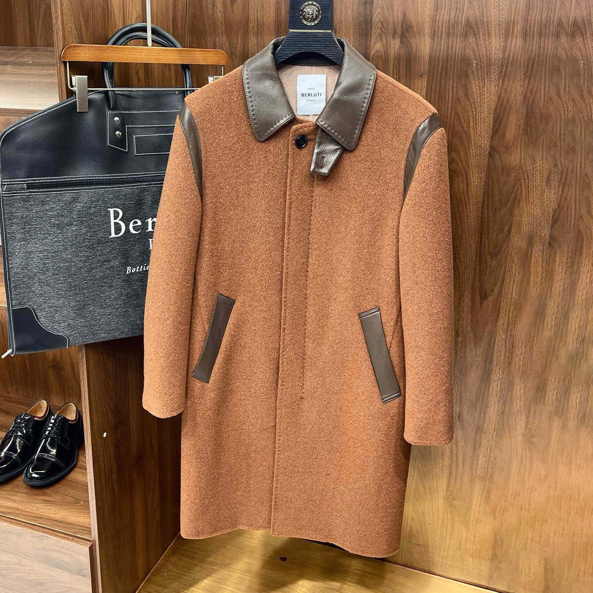 Berluti Men's Fall/Winter Vintage Two-Tone Reversible Wool Blend with Sheepskin Panels Mid-Length Solid Color Long-Sleeve Coat Jacket Ngvp #2579