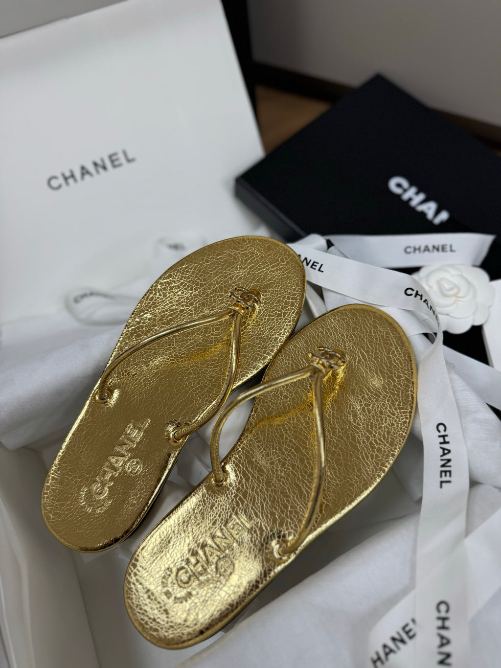 Chanel Mules Crackled Laminated Calfskin Gold #379231