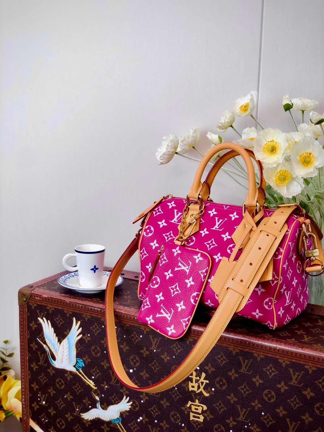 Louis Vuitton Women's Fashion Classic Dragon Fruit Red Logo Zipper Closure Leather Shoulder Bag Handbags In Small Medium And Large Sizes Crossbody Bag Bags #78654