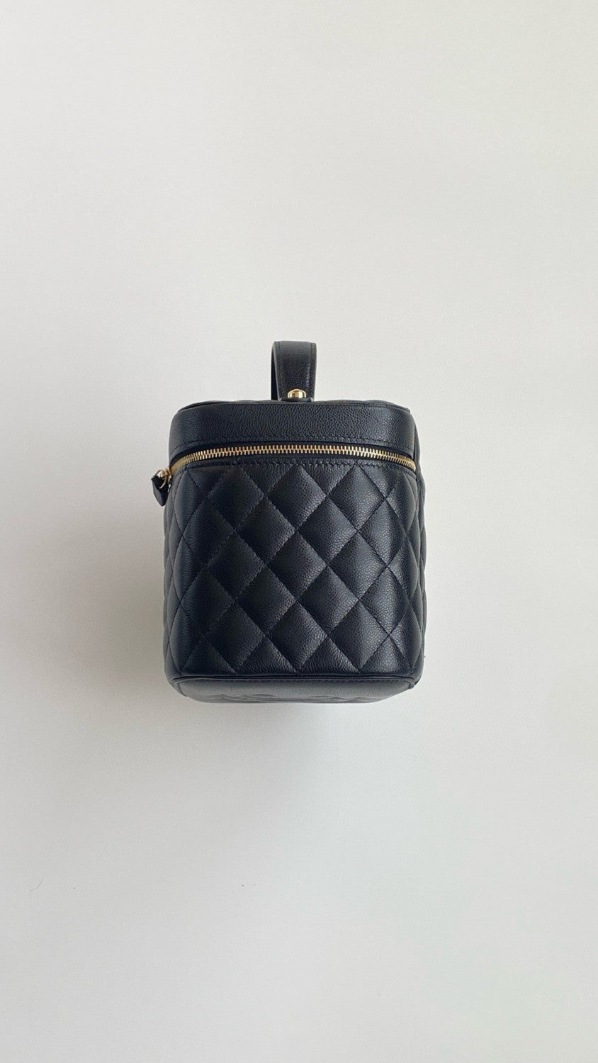 Chanel Women's Vanity Checkered Gold Buckle Leather Handbag Solid Color Casual Cosmetic Bag Bags AP2573-Y04059-C3906 #76829