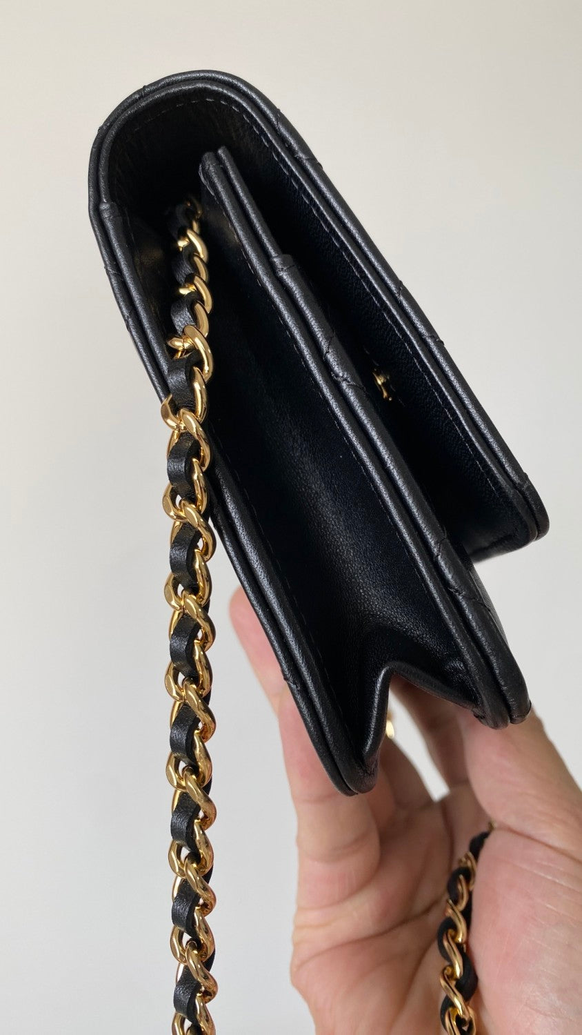 CHANEL Classic CC Logo Silver Buckle Lychee Leather Black #332724