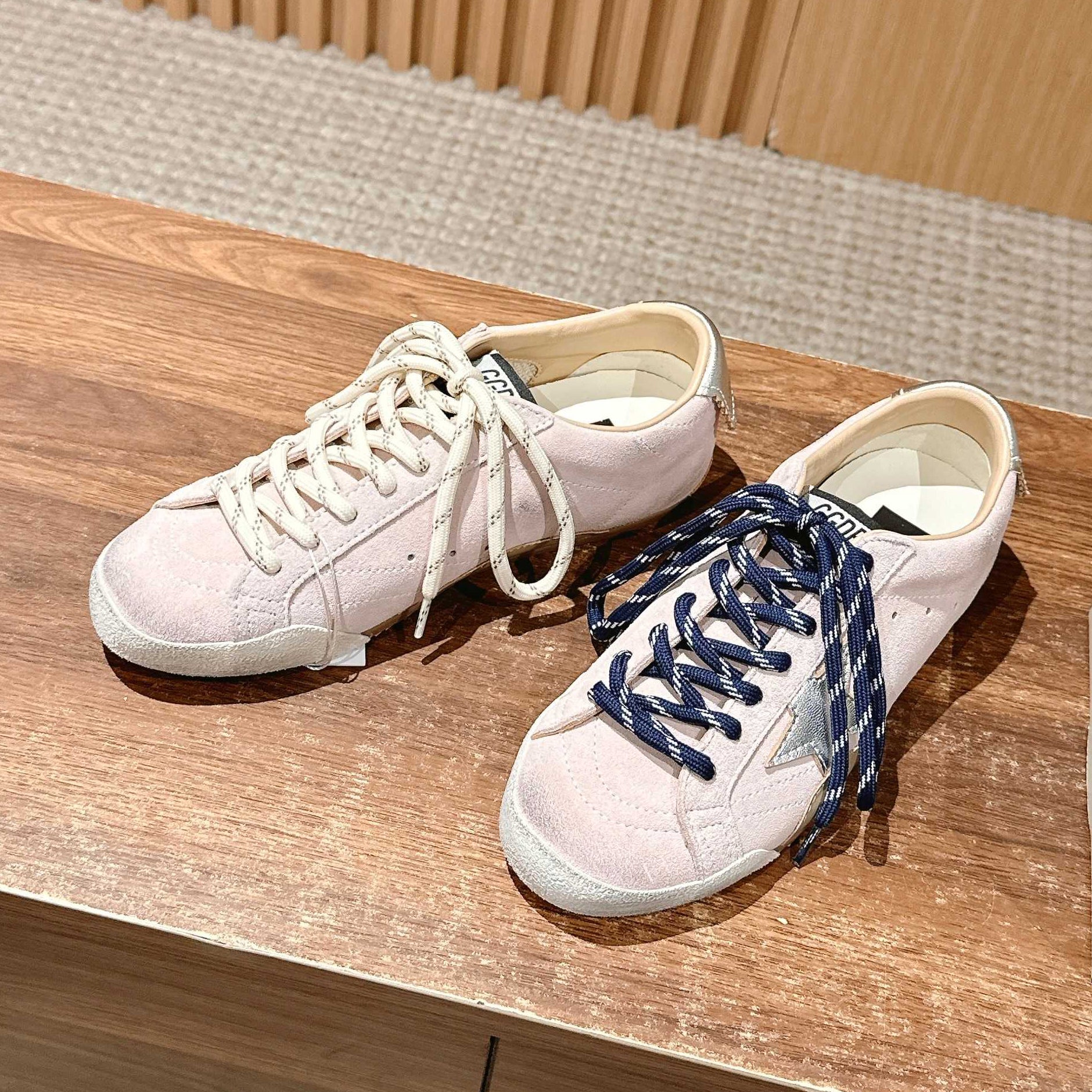 Golden Goose Men's and Women's Solid Colours Stars Dirty Shoes Round Toe Cowhide Low Top Two Colours Lace Casual Shoes #76749