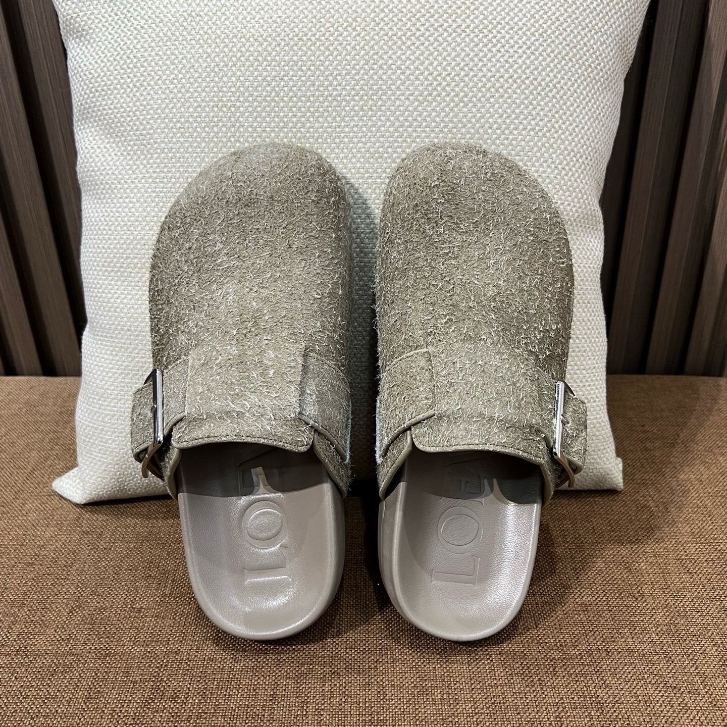 LOEWE Women's Summer Solid Color Suede Round Toe Flat Birkenstock Sandals Shoes Slippers #77314