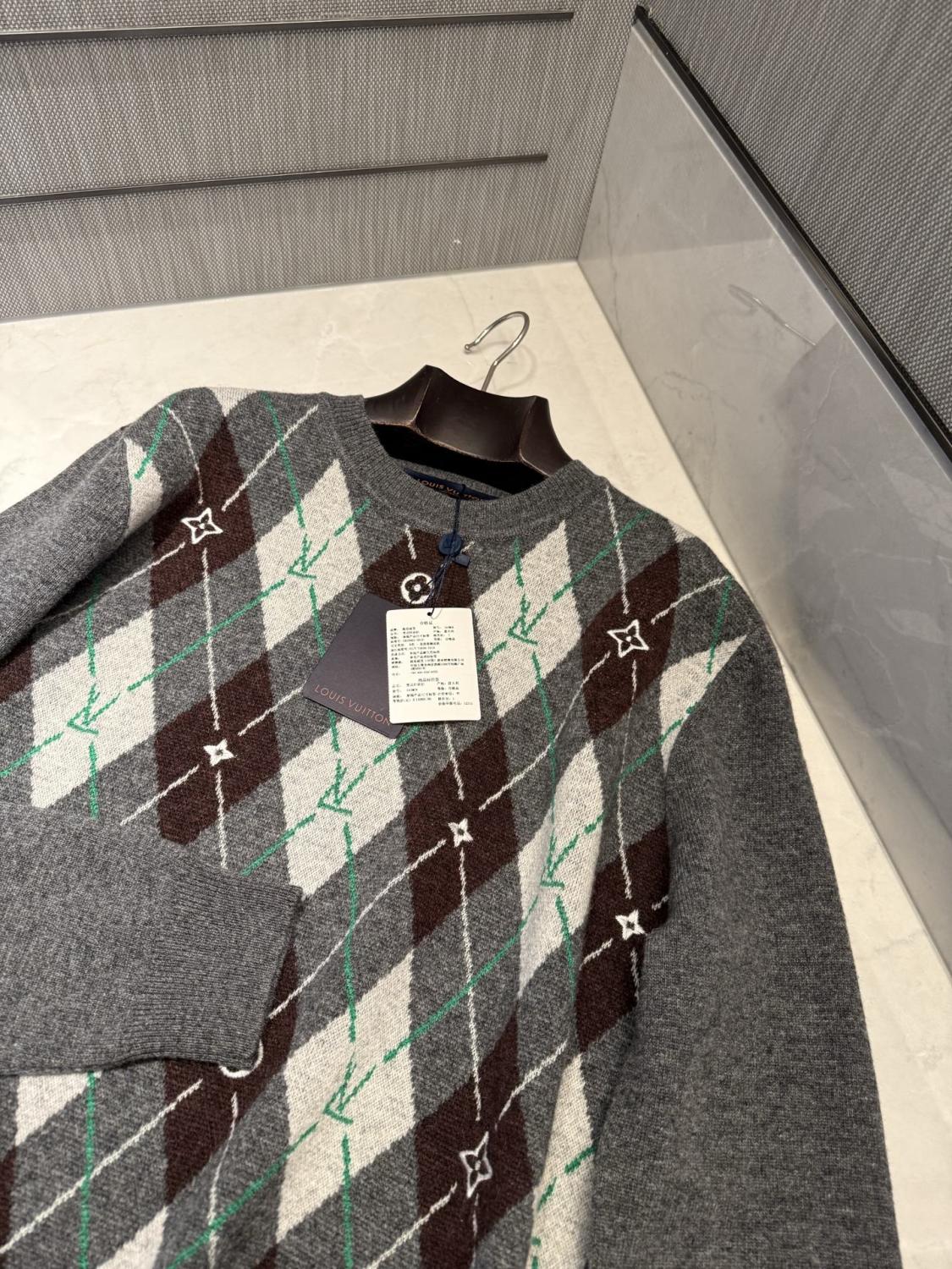 Louis Vuitton Men's Argyle Crew Neck Sweater Spring/Fall Checkered Embroidered Wool Solid Color Long Sleeve Sweater #81564