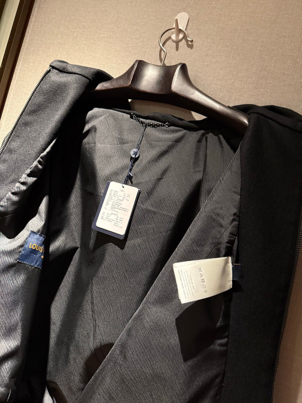 Louis Vuitton Tailored Technical Wool Hooded Blouson #334039